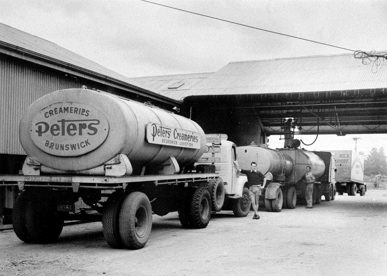 Milk-tankers-circa-1958.jpg
