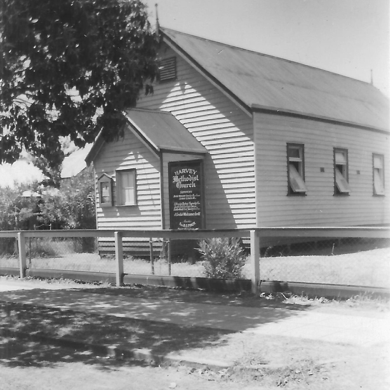 Methodist-Church-1954.jpg