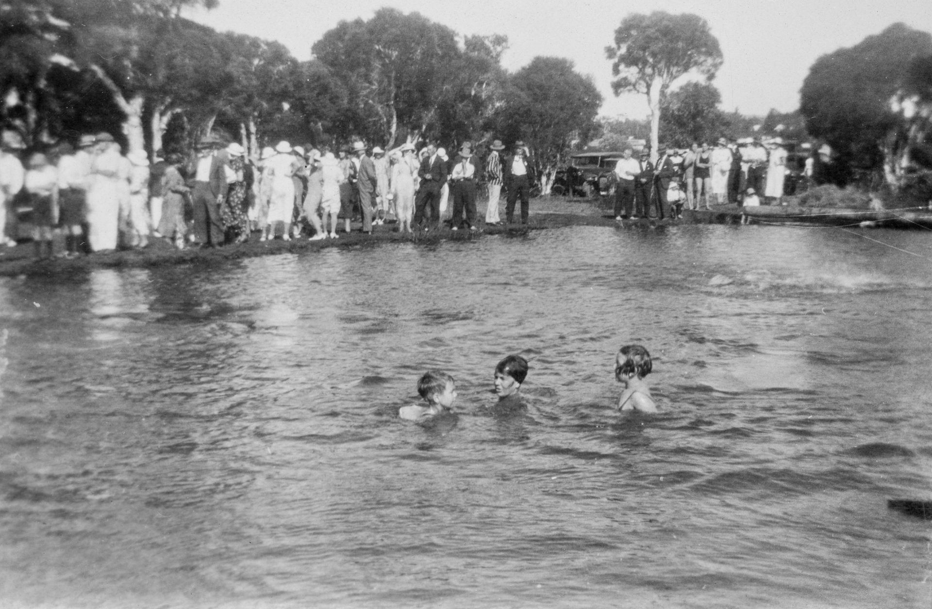 Opening-of-Yarloop-Swimming-Pool-1930s-Credit-HHO-2-1920x1256-modified.jpg