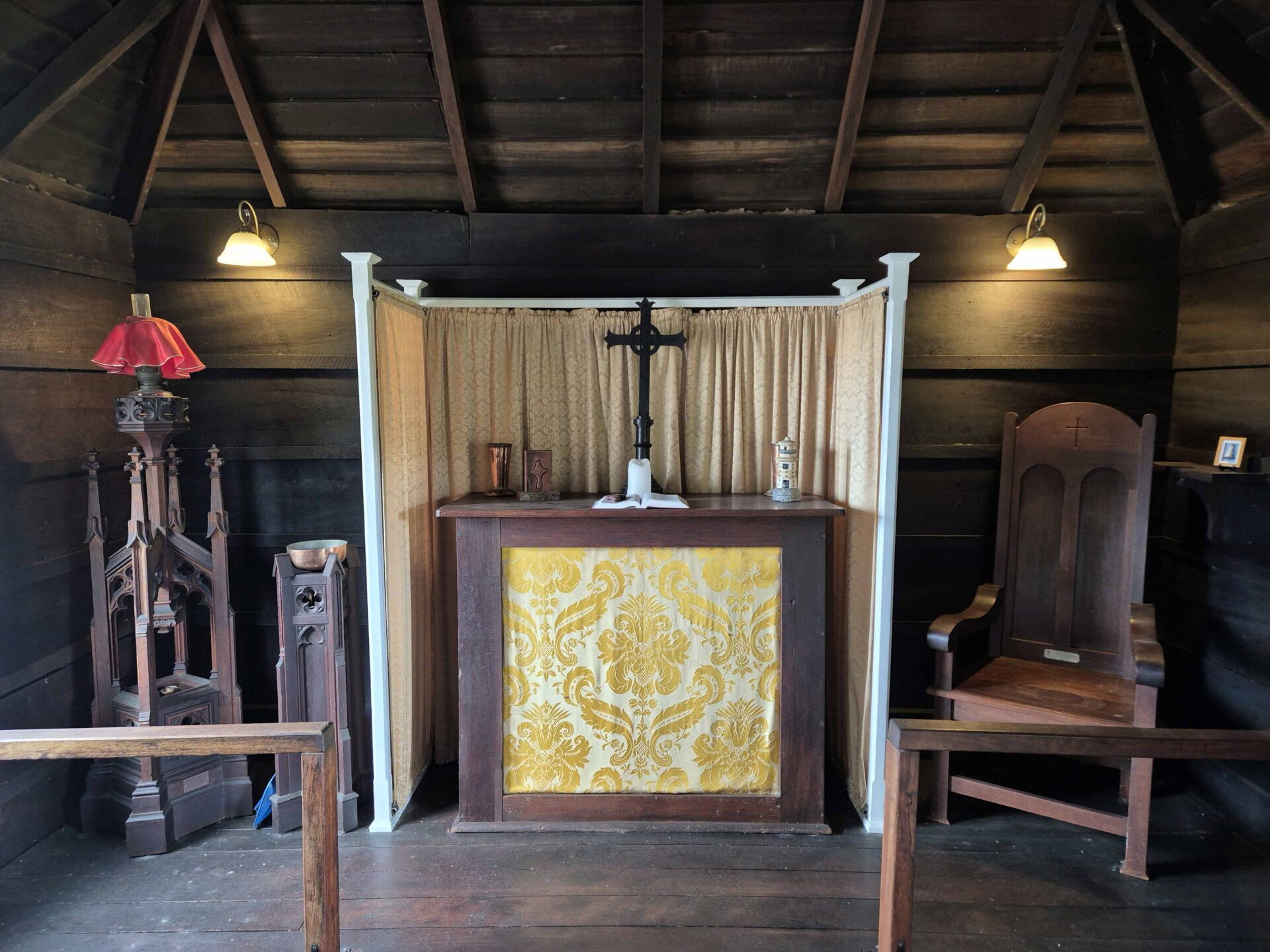 St-Nicholas-Church-Interior-1-1920x1440.jpg