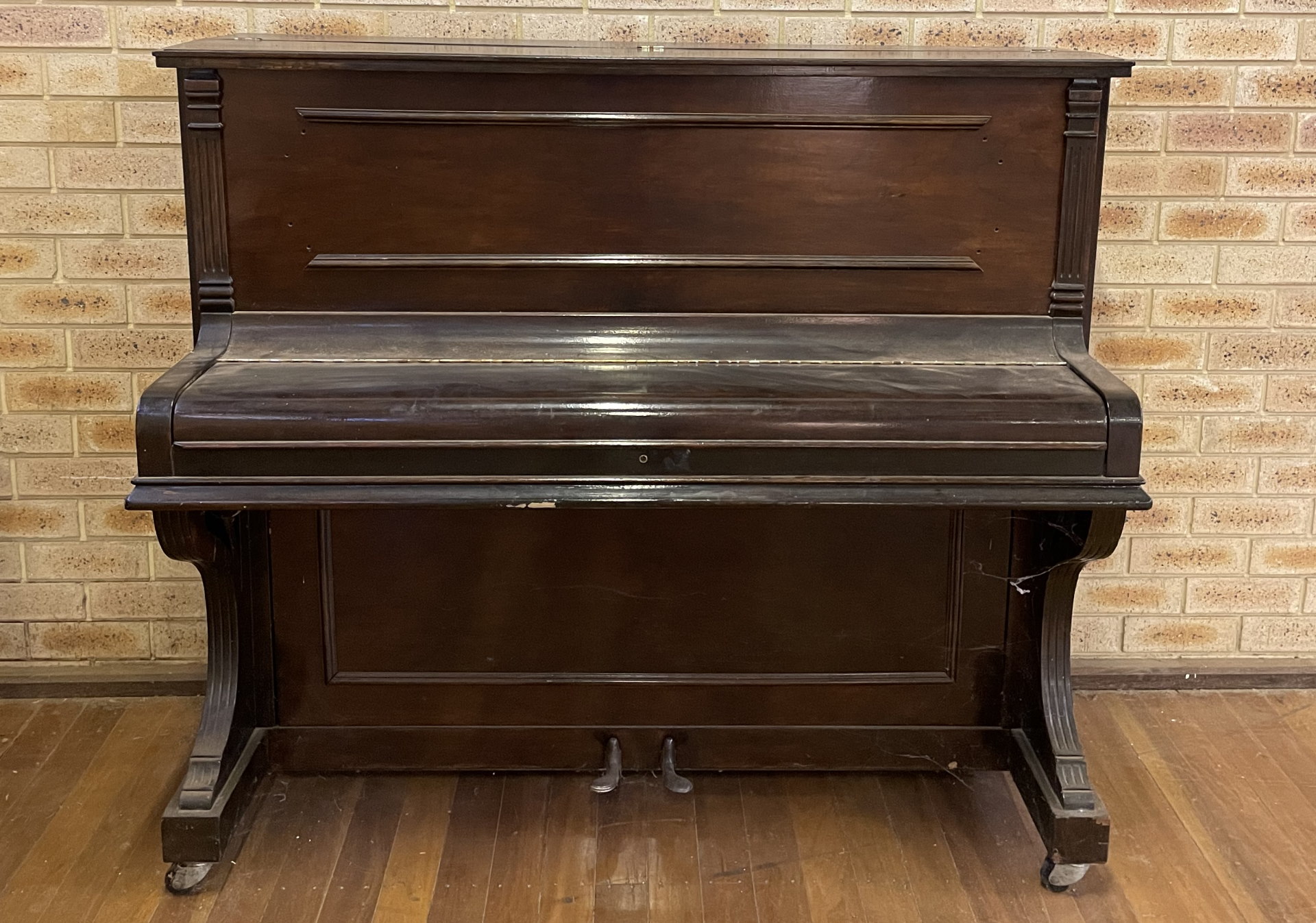 Cookernup-Hall-Piano.jpg