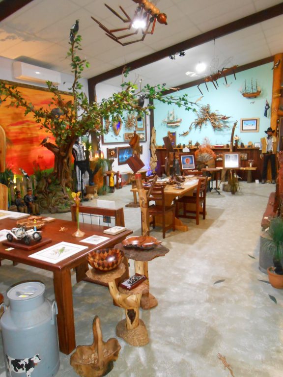 Image of inside the Featured Wood Gallery & Museum