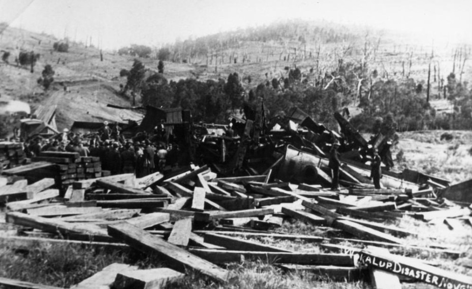 Mornington-rail-crash-overview-2-Credit-Rail-Heritage-WA.jpg