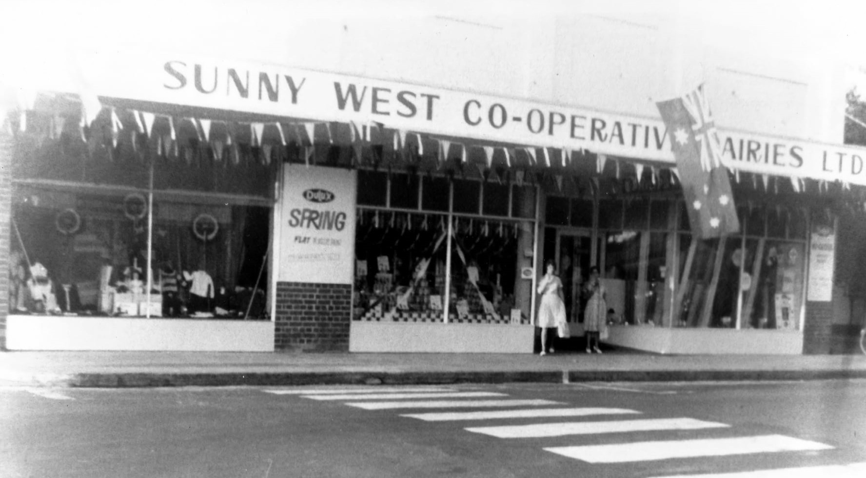 The-Sunny-West-Coop-1960s-Harvey-History-Online.jpg