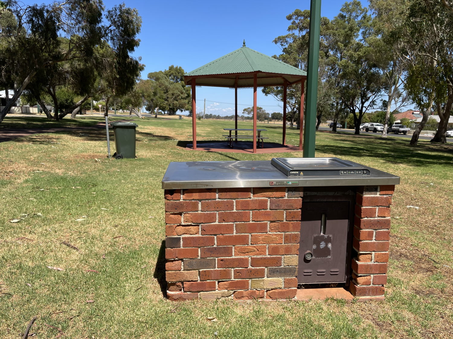 BBQ-facilities-at-Channel-Park-1.jpg