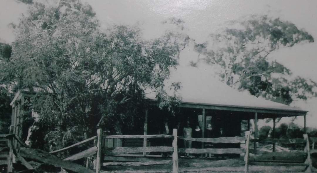 Henton Cottage with the Dunn and Hynes Family on the verandah. Credit: Memories of Bunbury