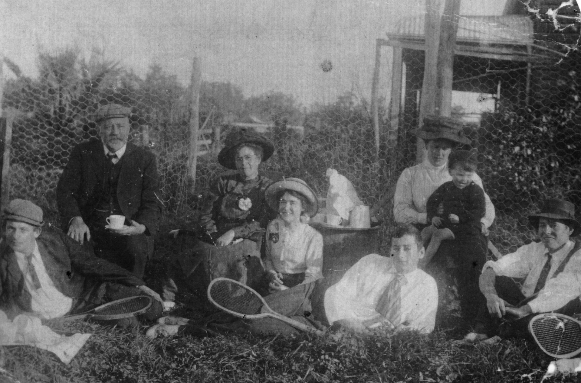 Gibbs-Snell-Gibney-and-Hayward-Families-Tennis-1920x1268.jpg