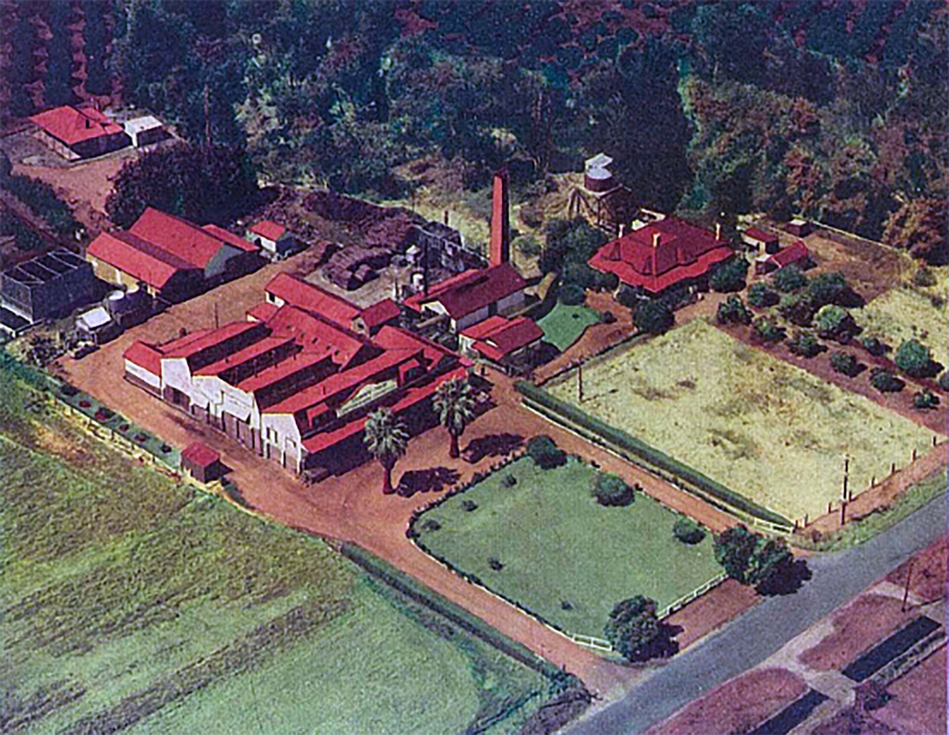 Harvey-Factory-Picture-50-yrs-LR-1920x1489.jpg