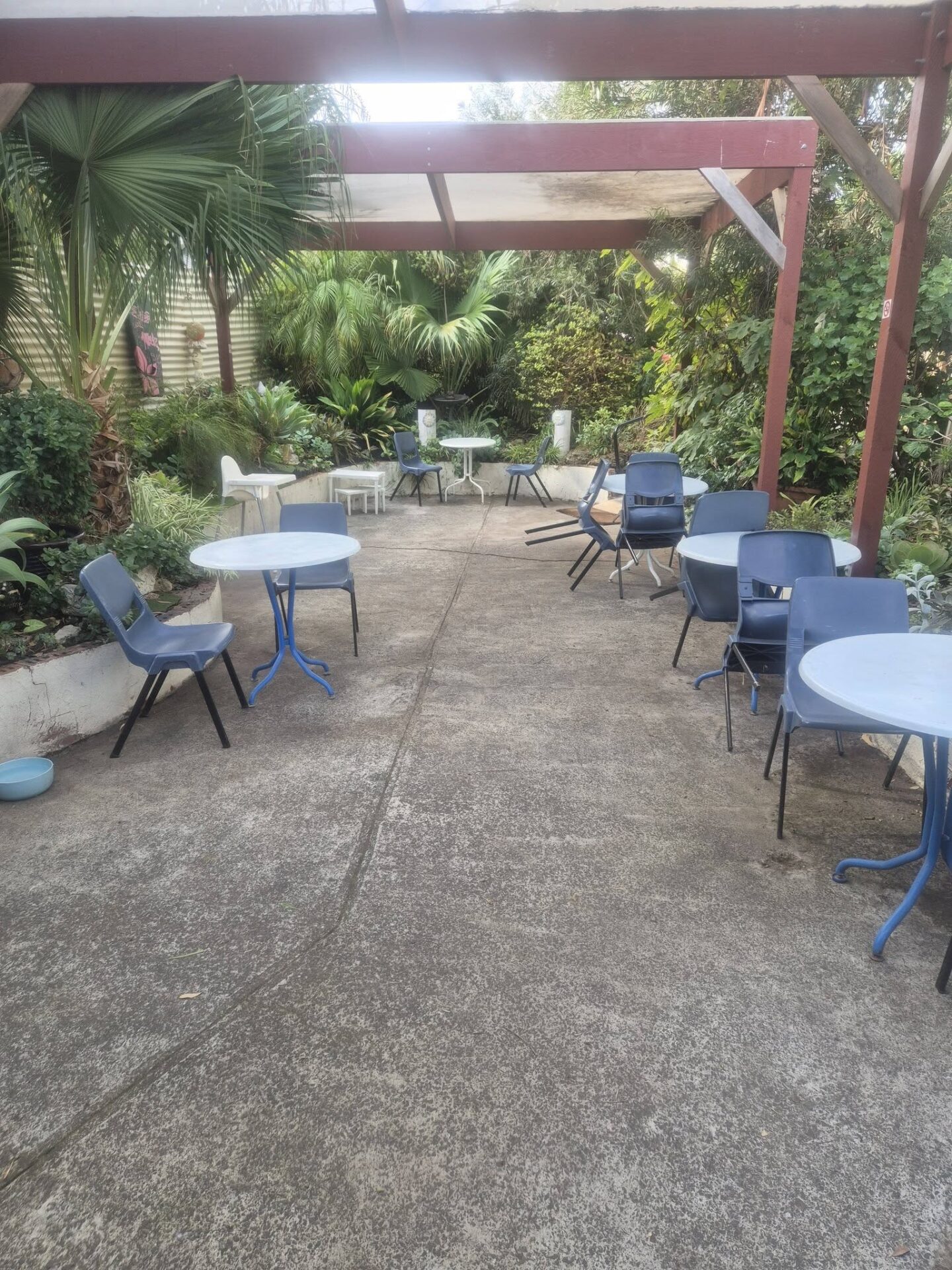 Binningup-Beach-caravan-park-cafe-exterior-1440x1920.jpg