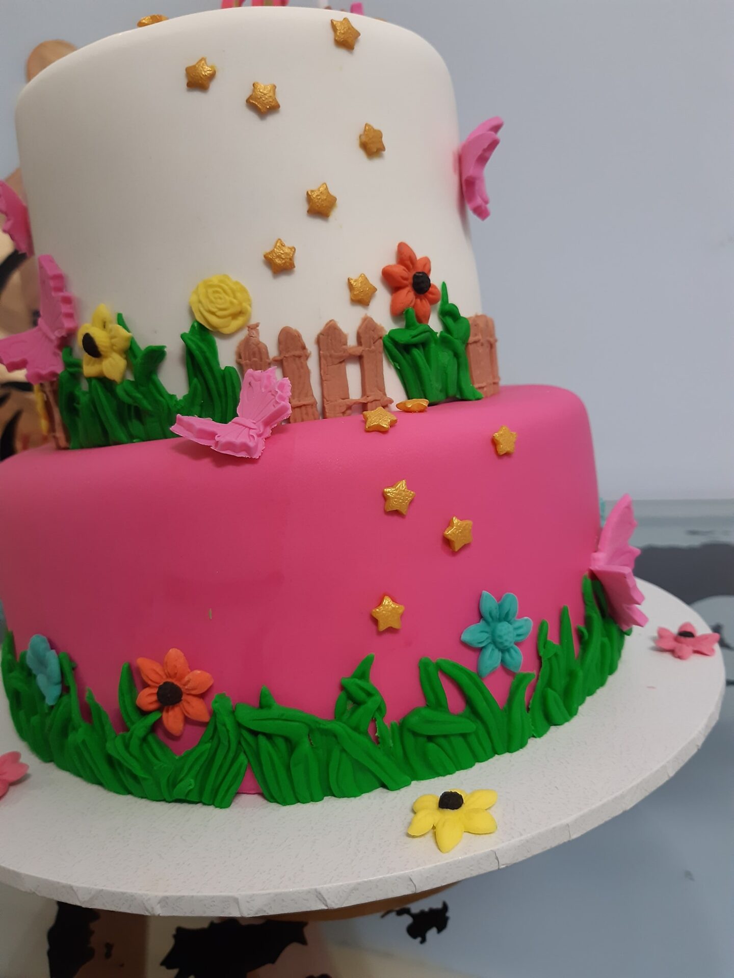 Gagianos-Cakes-Pink-Cake-1440x1920.jpg