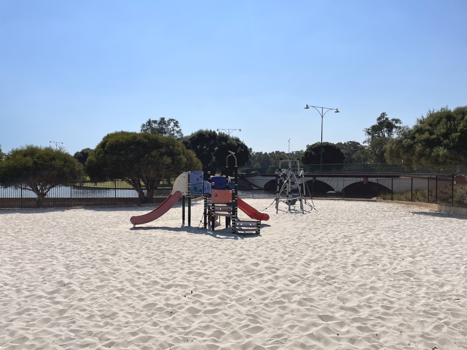 Treendale-Park-Playground-LR.jpg