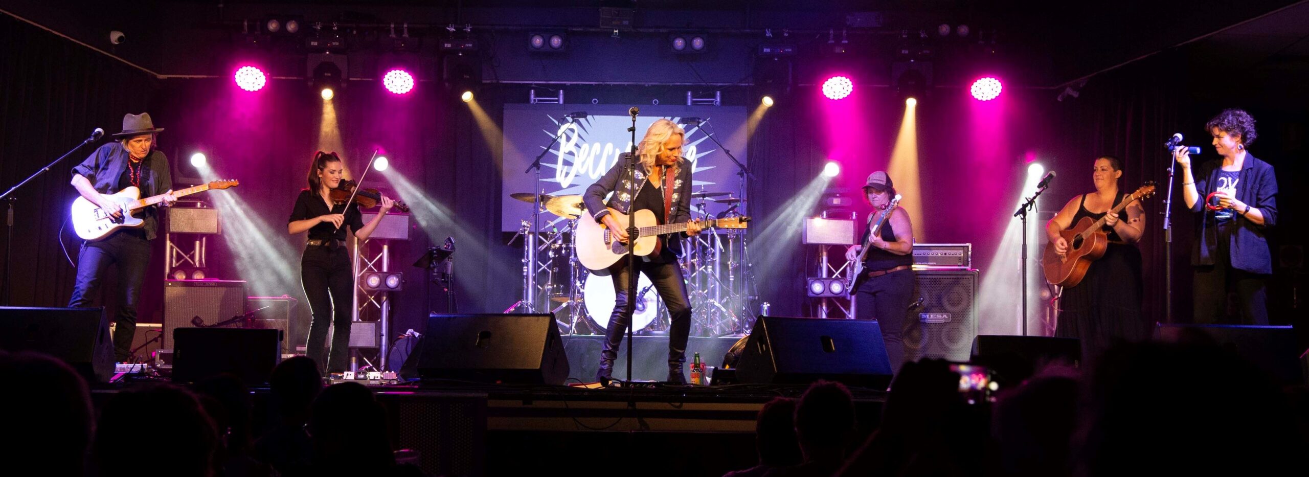 Image of Beccy Cole in stage