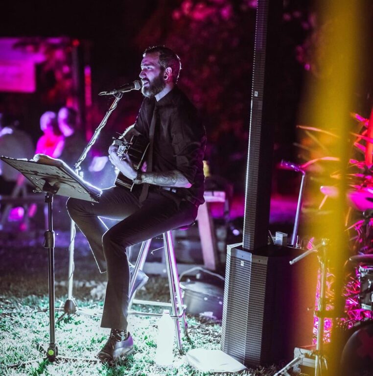 Treendale Farm Hotel – Paul Phenix Music