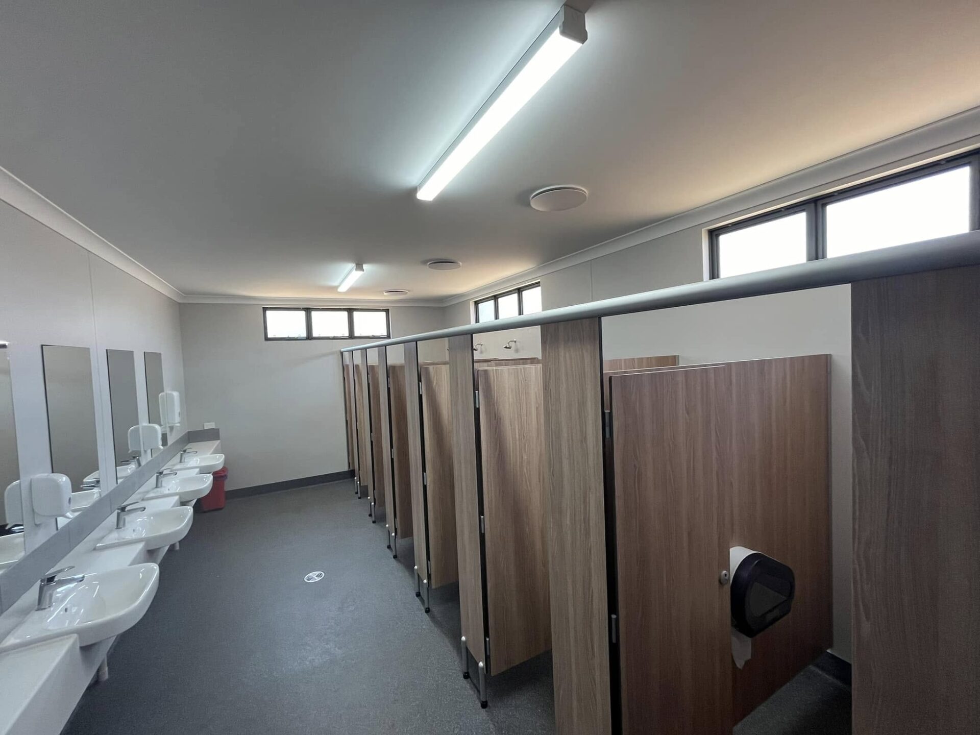 Mornington-Adventure-Camp-Group-Bathroom-Facilities-1920x1440.jpg