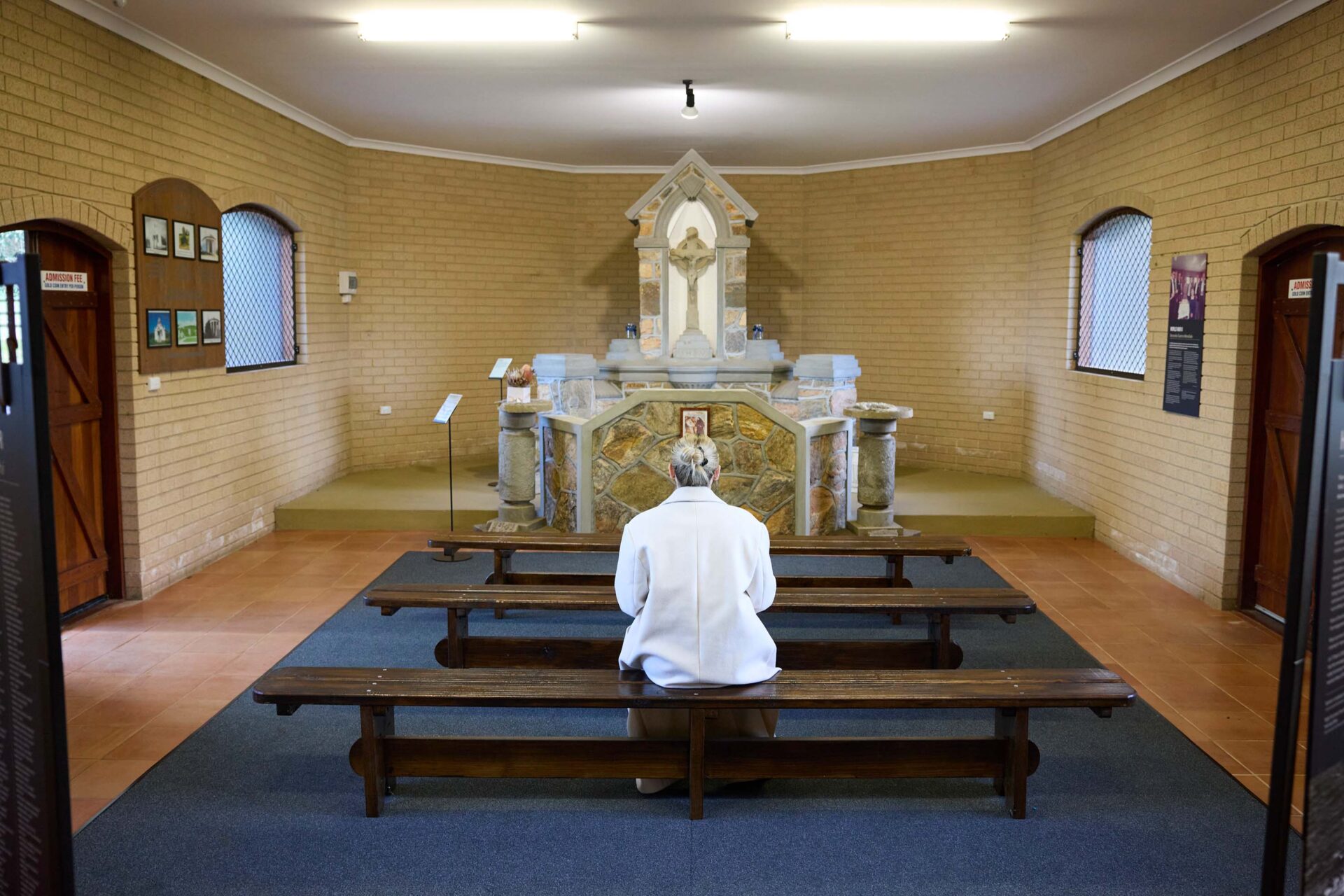 0T9A9490_©BiancaTurri-Shrine-Extra-Low-Res-1920x1280.jpg