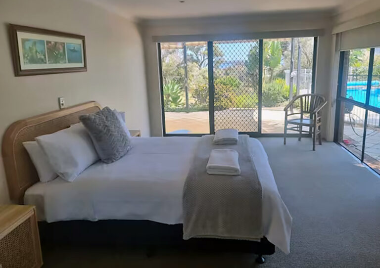 Three Waters Lechenault AirBnB