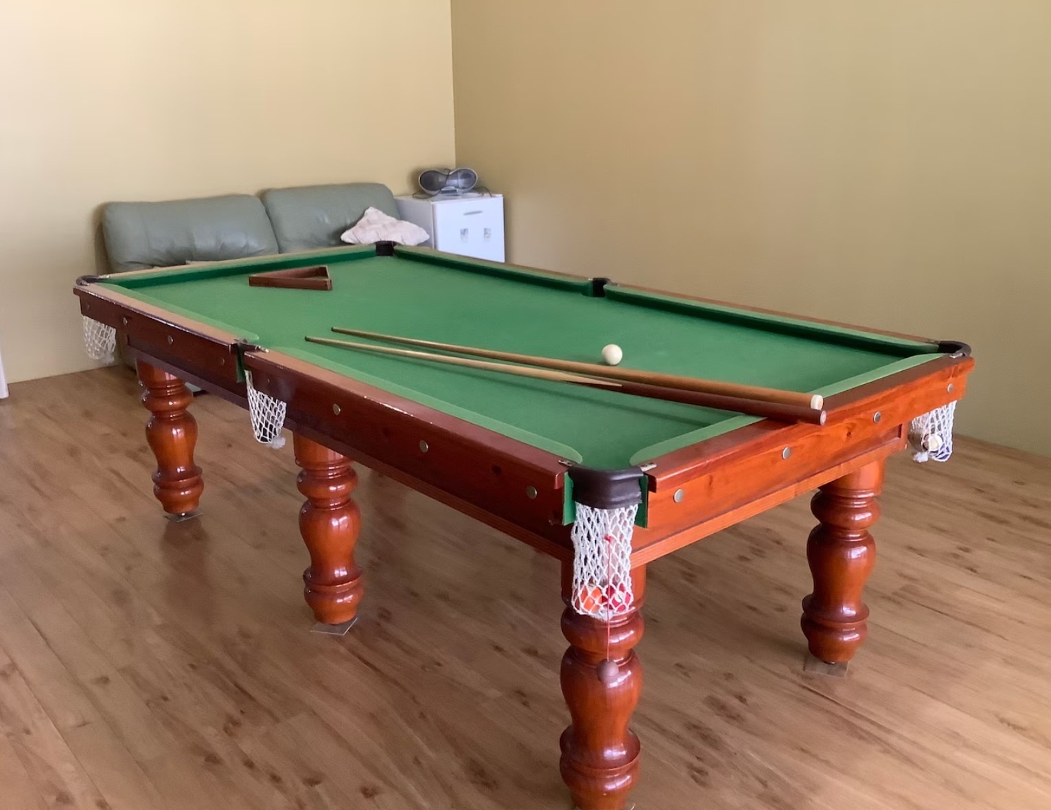 Lugano-Edge-Holiday-House-Binningup-Games-Room-with-Pool-Table.jpg