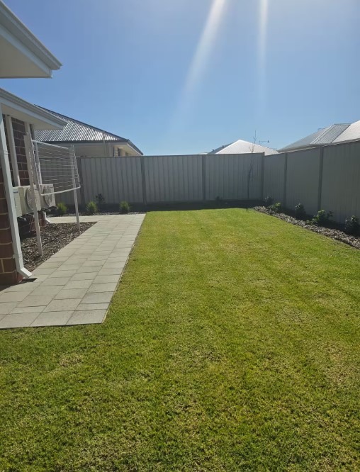 Indus-Holiday-House-Garden.jpg