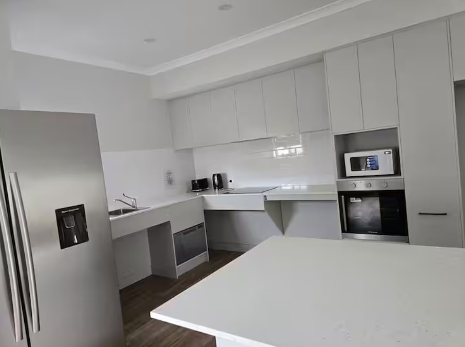 Indus-Holiday-House-Kitchen.jpg