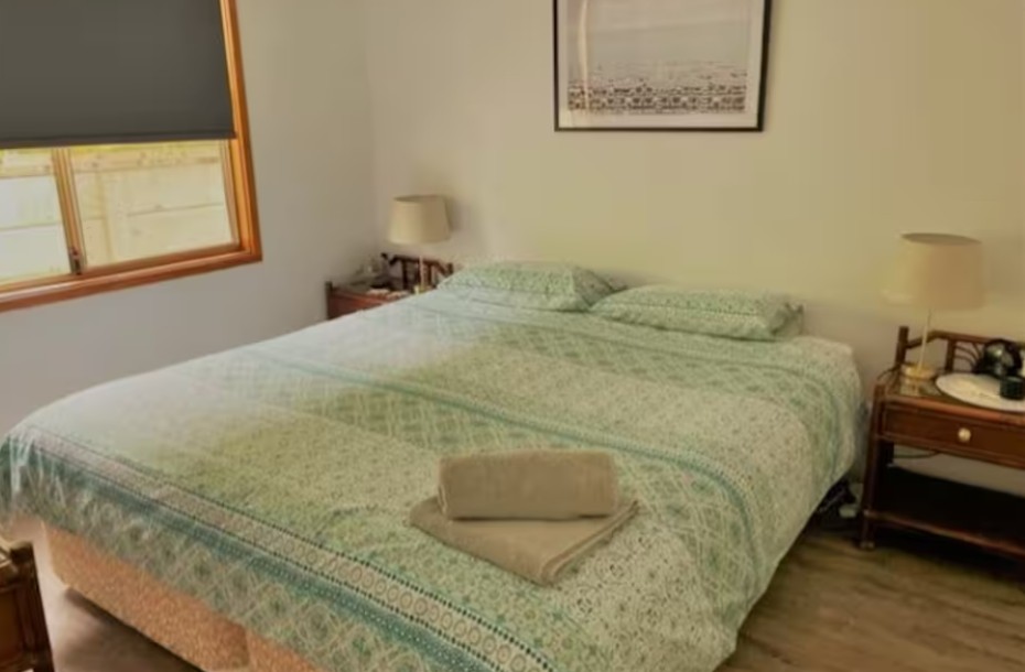 Weaver-House-bedroom-2.jpg