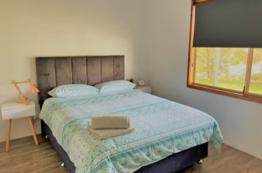 Weaver-House-bedroom.jpg