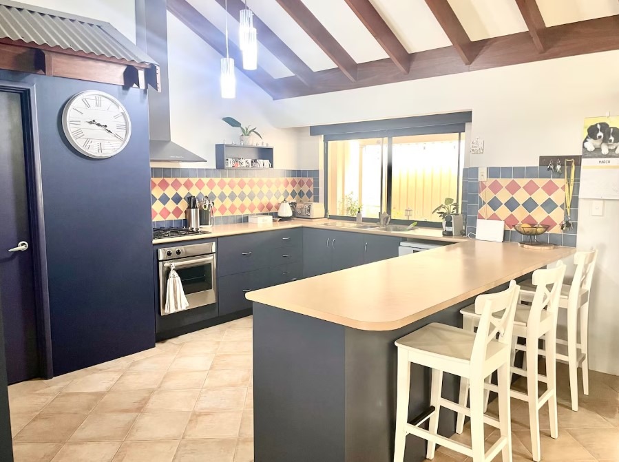 Binningup-Beach-Bush-Retreat-Kitchen.jpg