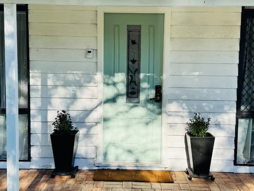 Coastal-Haven-Cottage-entrance.jpg